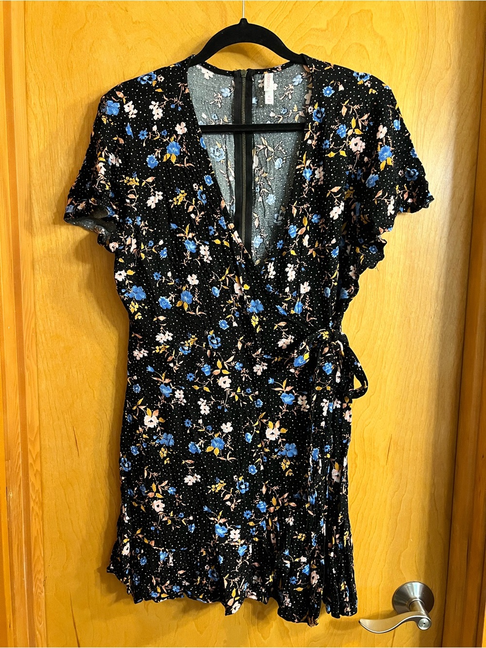 🌷 Xhileration Floral Faux Wrap Dress NWOT - XL